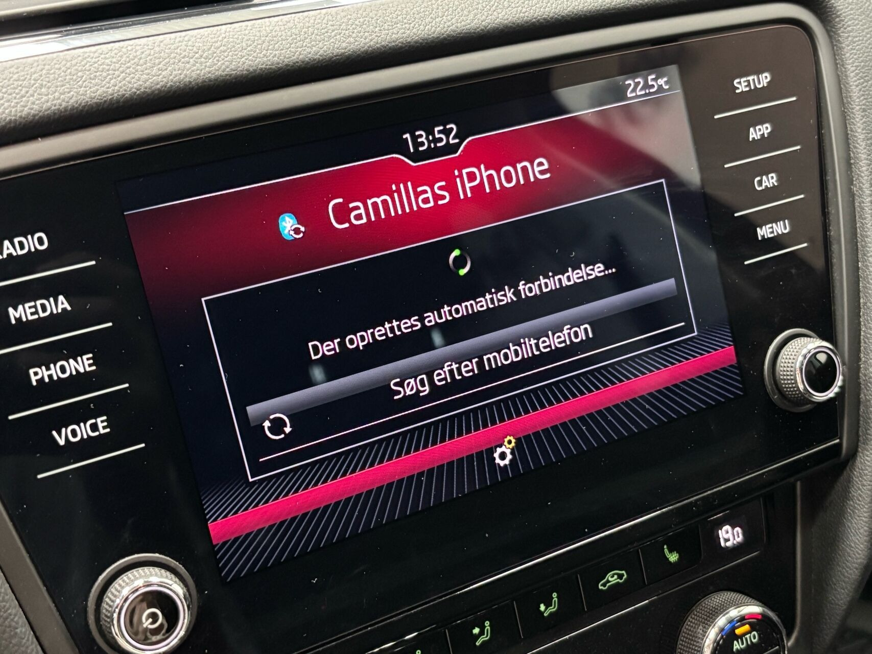 Sort Skoda Octavia fra 2019