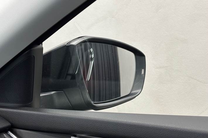 Sort Skoda Octavia fra 2019