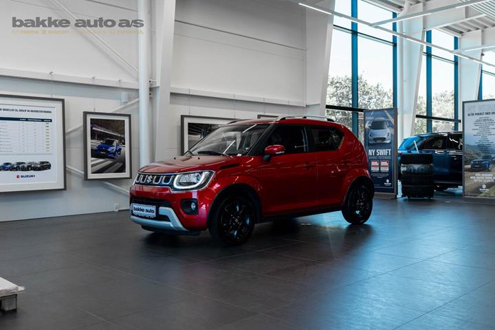 Rød Suzuki Ignis fra 2023 set udefra