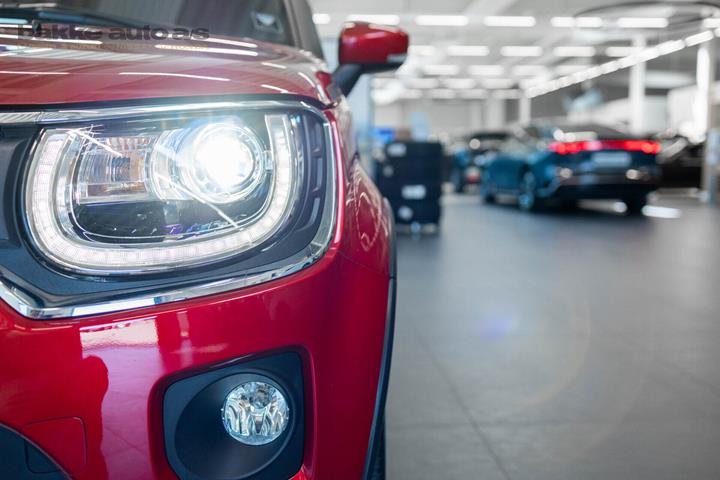 Rød Suzuki Ignis fra 2023