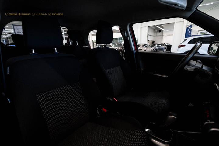 Rød Suzuki Ignis fra 2023