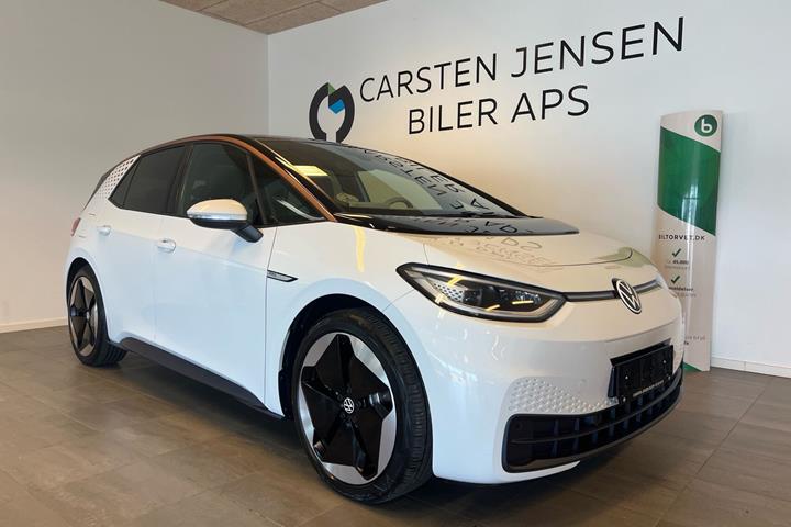 Hvid VW ID.3 fra 2021 set udefra