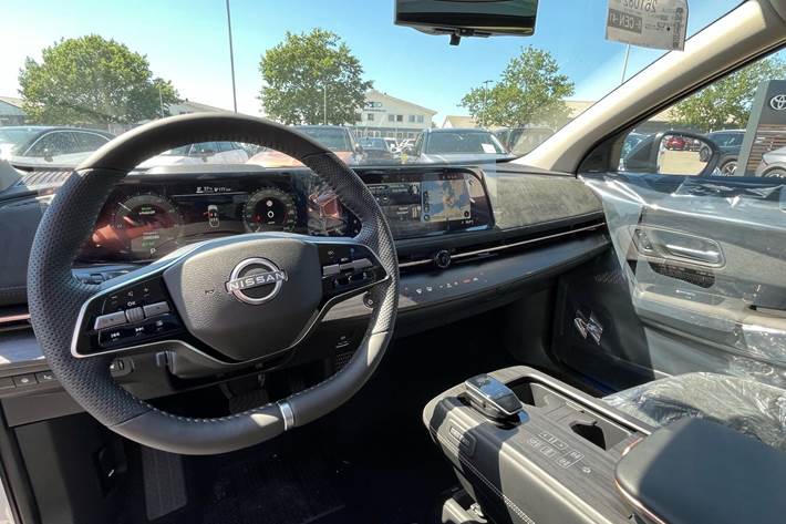 Hvid Nissan Ariya fra 2026