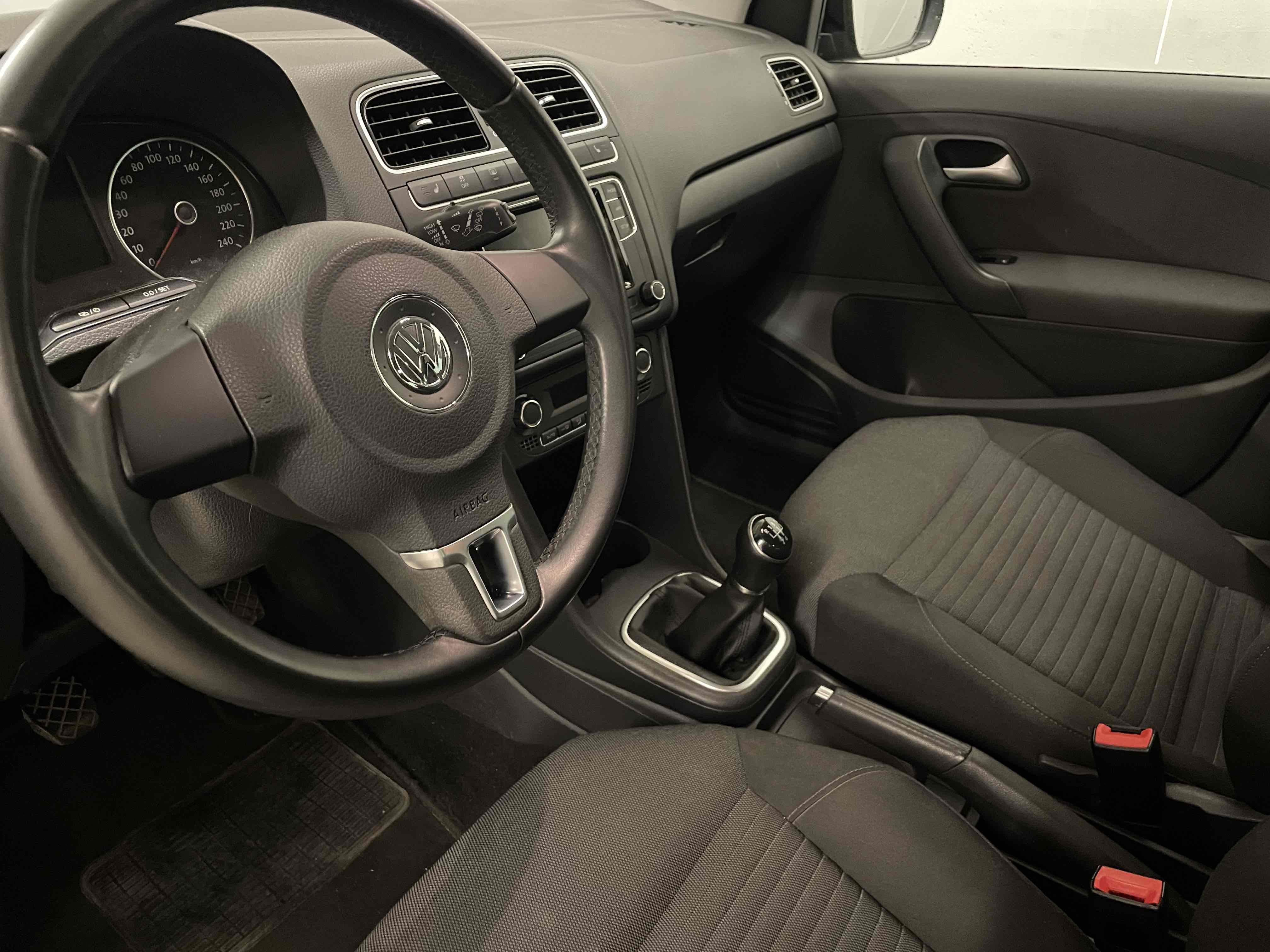 Sort VW Polo fra 2014