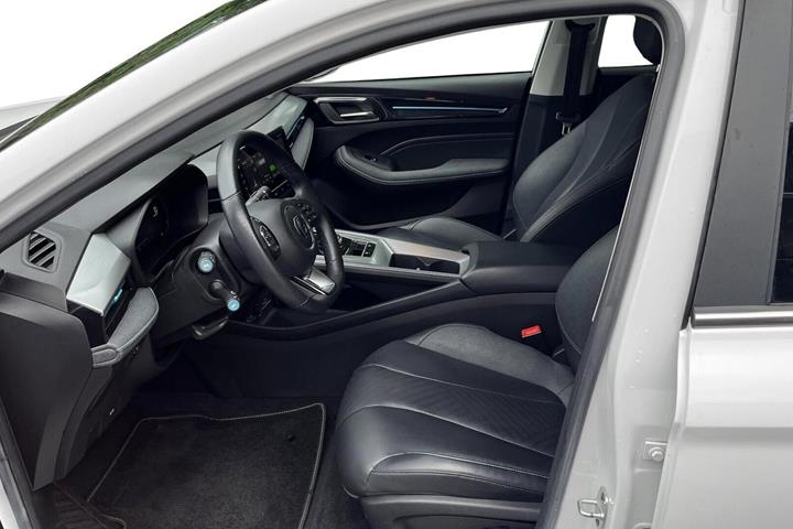 Hvid MG MG5 fra 2023