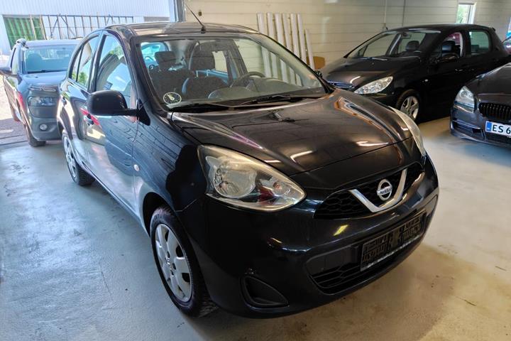Gul Nissan Micra fra 2013