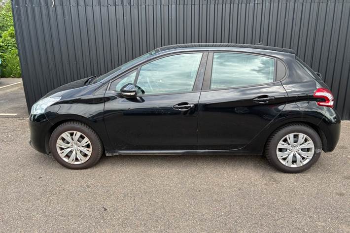 undefined Peugeot 208 fra 2013