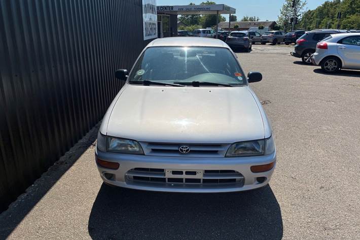 undefined Toyota Corolla fra 1995