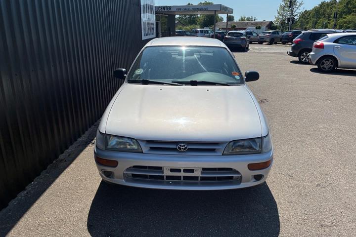 undefined Toyota Corolla fra 1995