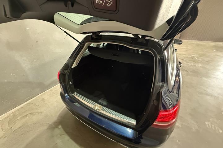 undefined Mercedes C200 fra 2016