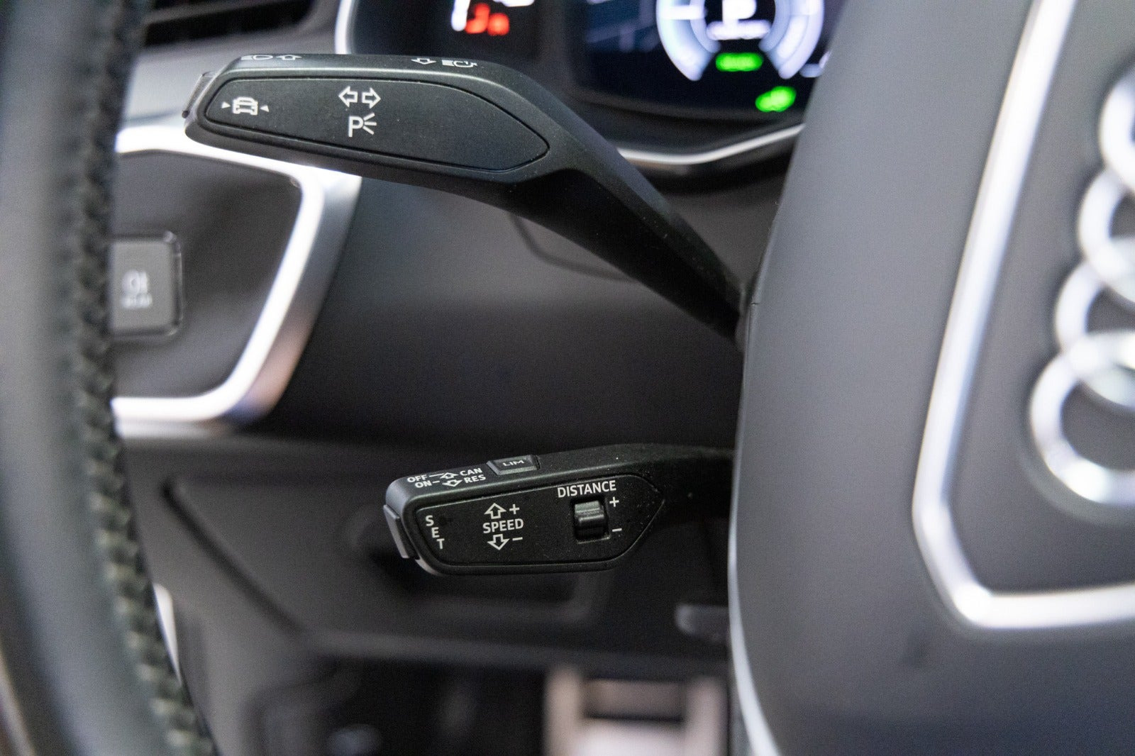 Hvid Audi A6 fra 2021