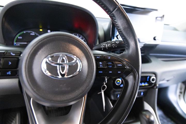 Hvid Toyota Yaris fra 2022