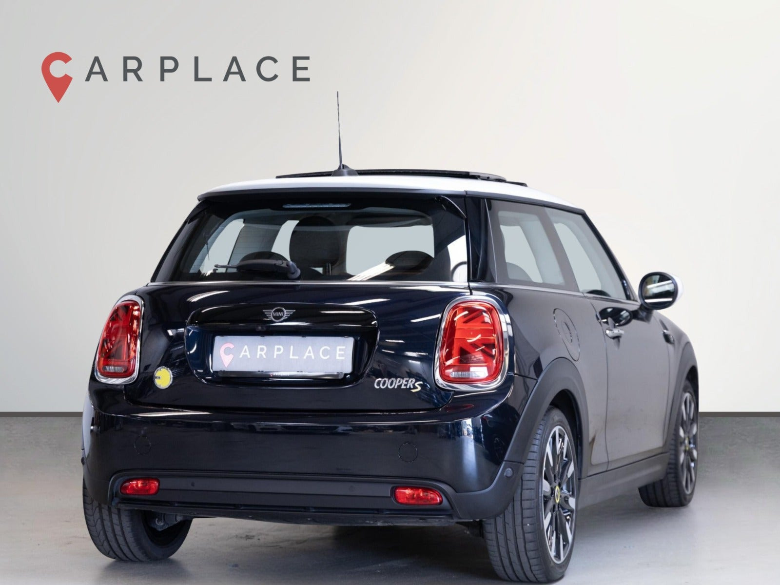 Sort Mini Cooper SE fra 2023