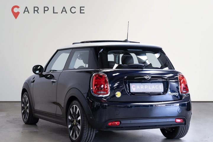 Sort Mini Cooper SE fra 2023