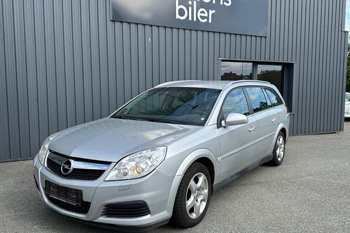 Sølv Opel Vectra fra 2008