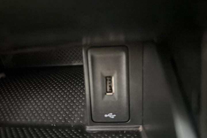 Sort VW Golf VII fra 2020