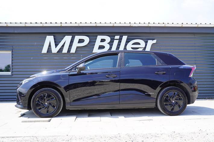 Sort MG MG4 fra 2023