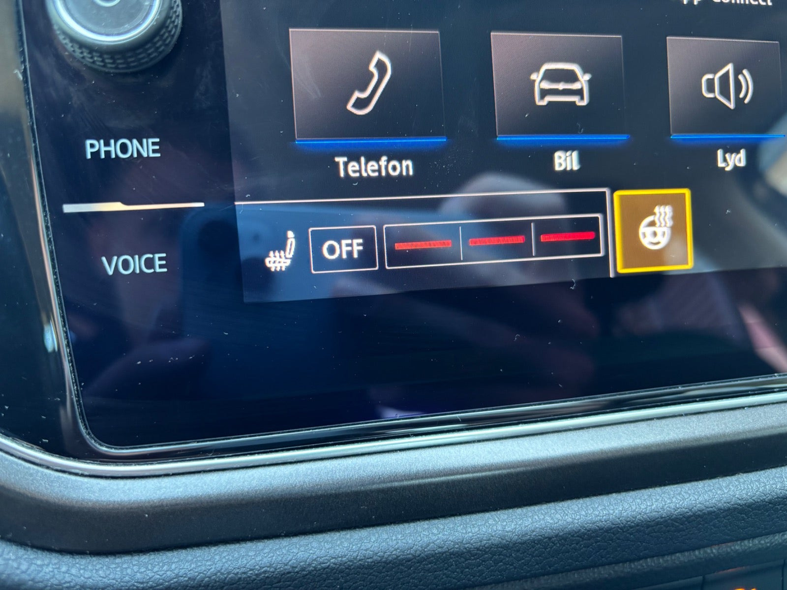 Grå VW T-Roc fra 2019