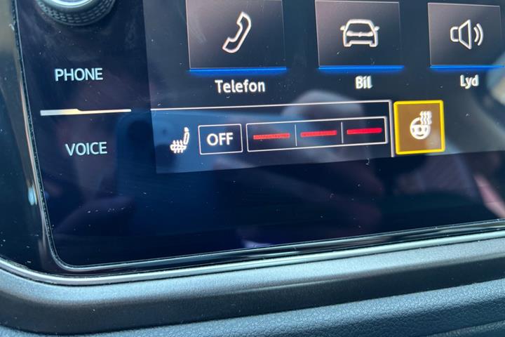 Grå VW T-Roc fra 2019