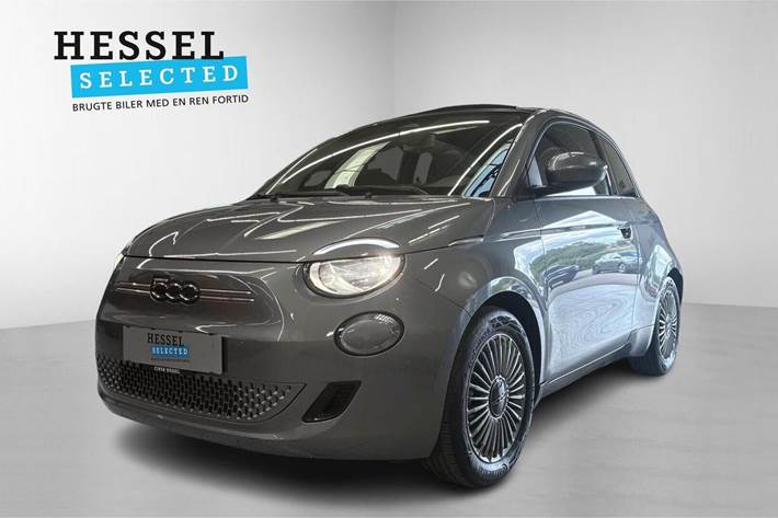 Grå Fiat 500e fra 2022 set udefra