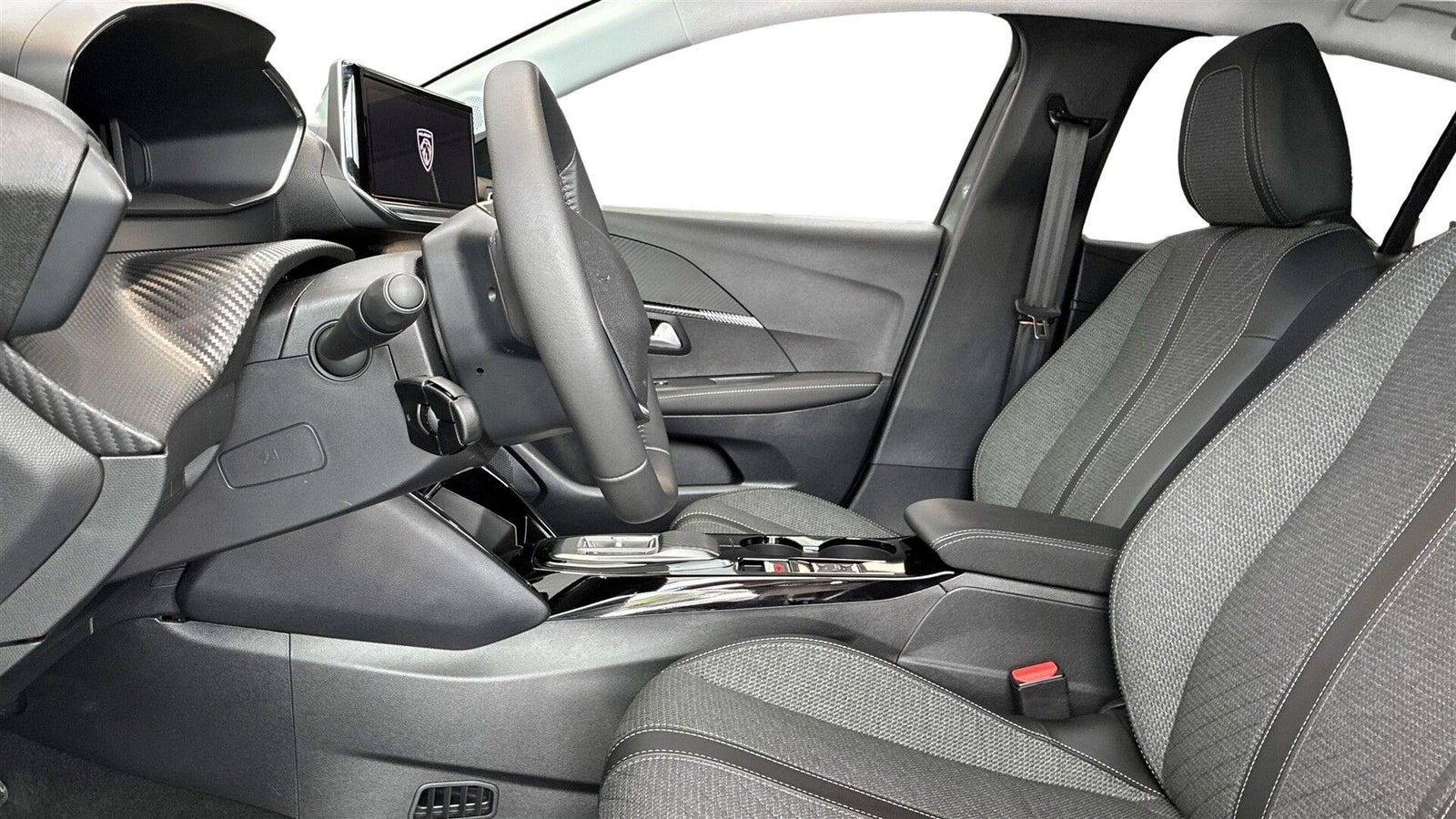 Grå Peugeot e-208 fra 2026