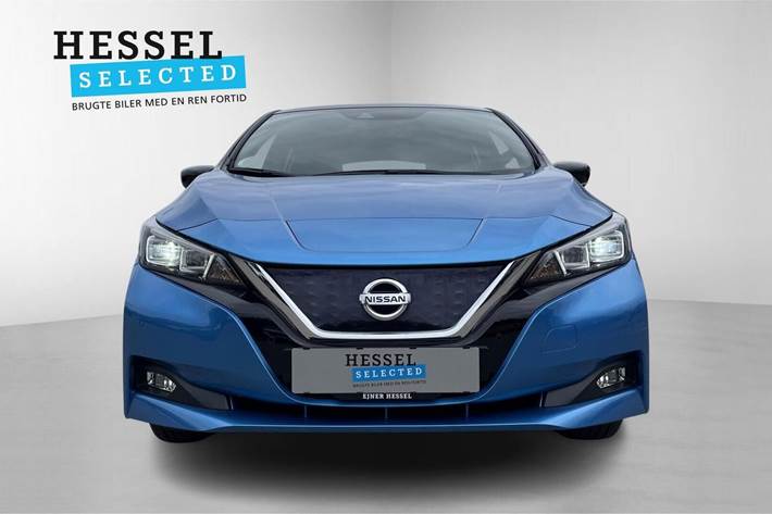 Blå Nissan Leaf fra 2021