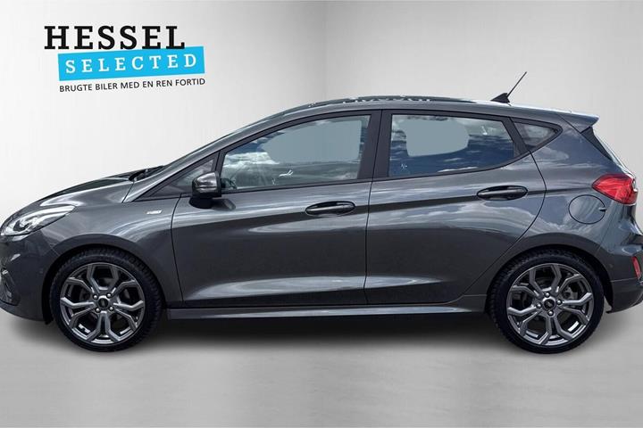 Grå Ford Fiesta fra 2021