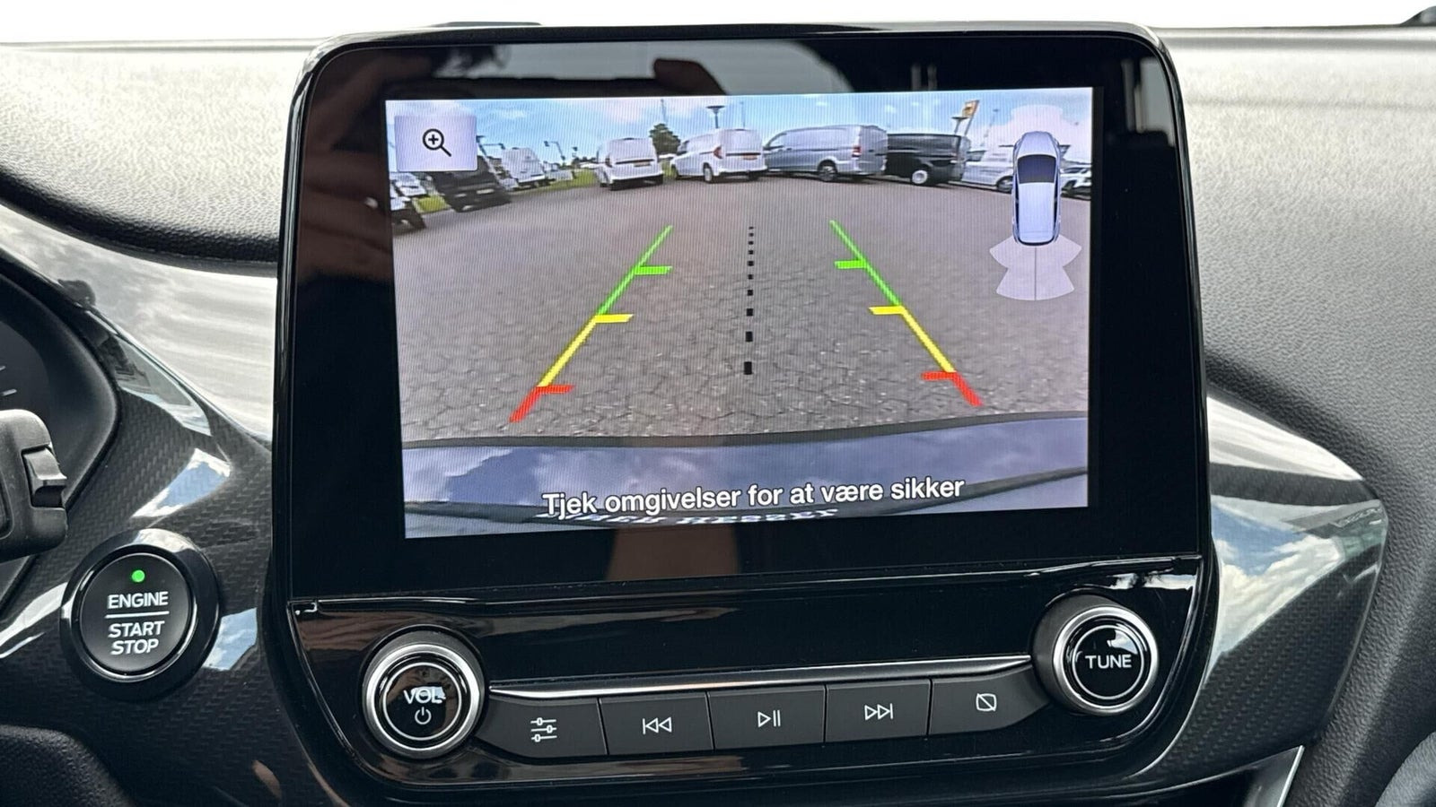 Grå Ford Fiesta fra 2021
