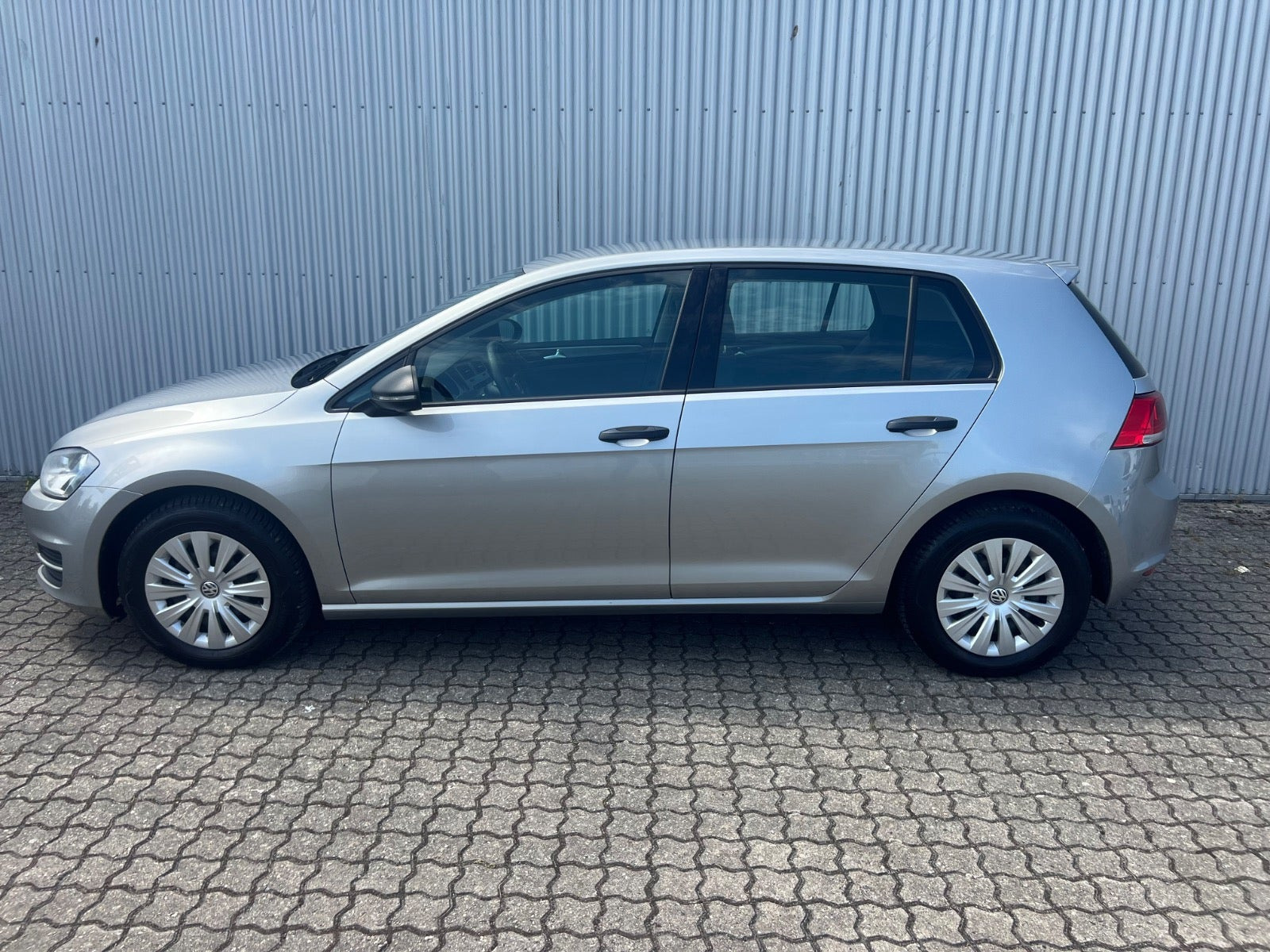 Sølv VW Golf VII fra 2014