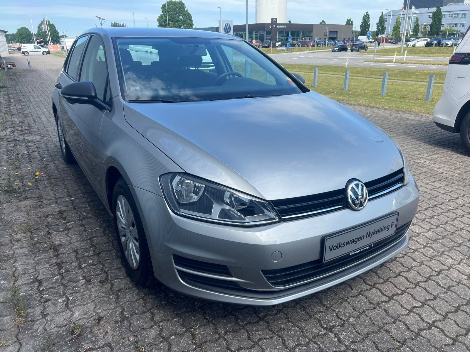 Sølv VW Golf VII fra 2014