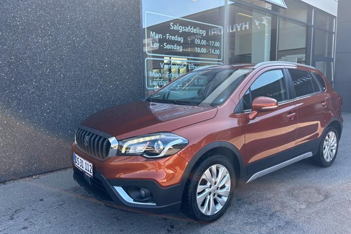 Bronze Suzuki S-Cross fra 2016 set udefra