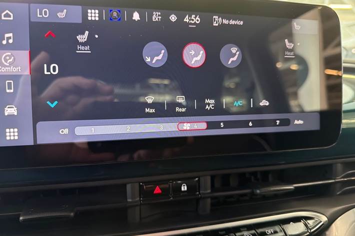 Blå Fiat 500e fra 2023