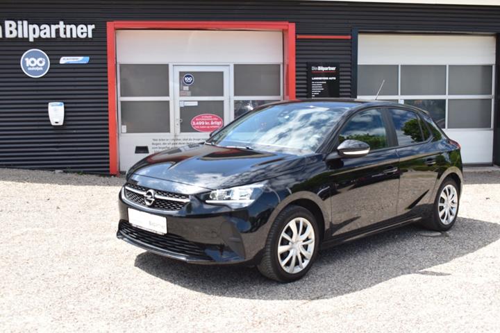Sort Opel Corsa fra 2020 set udefra