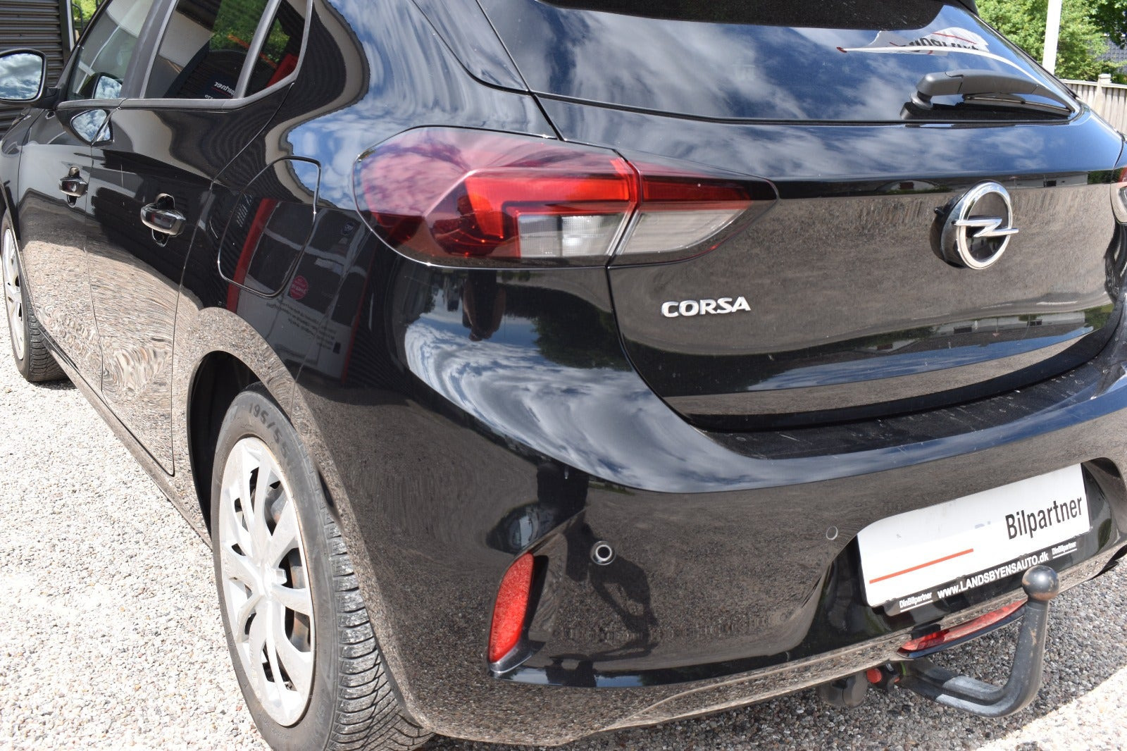 Sort Opel Corsa fra 2020
