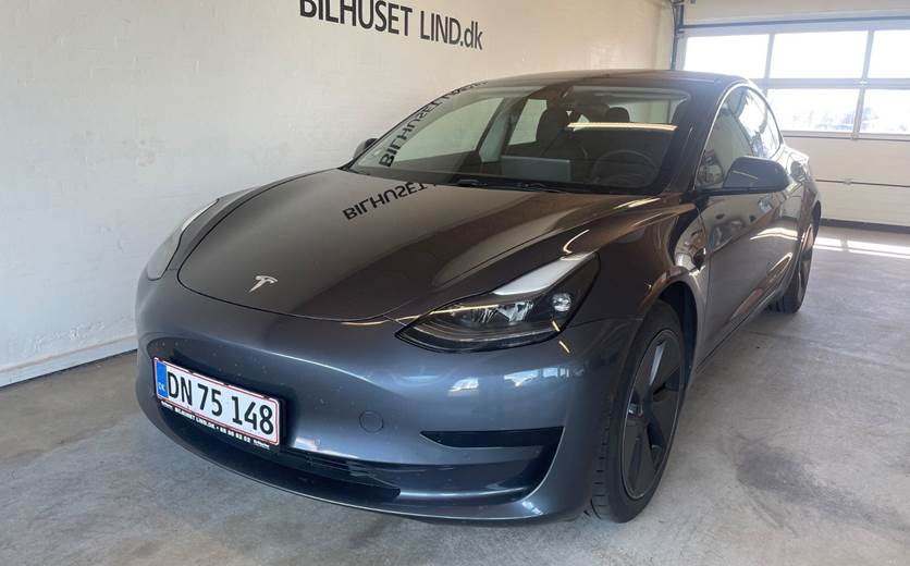 Tesla Model 3 RWD
