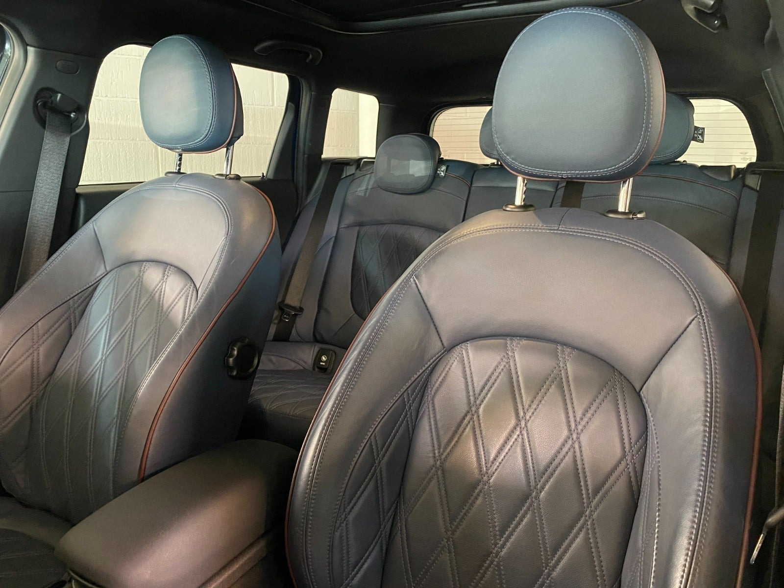 Blå Mini Clubman Cooper fra 2016