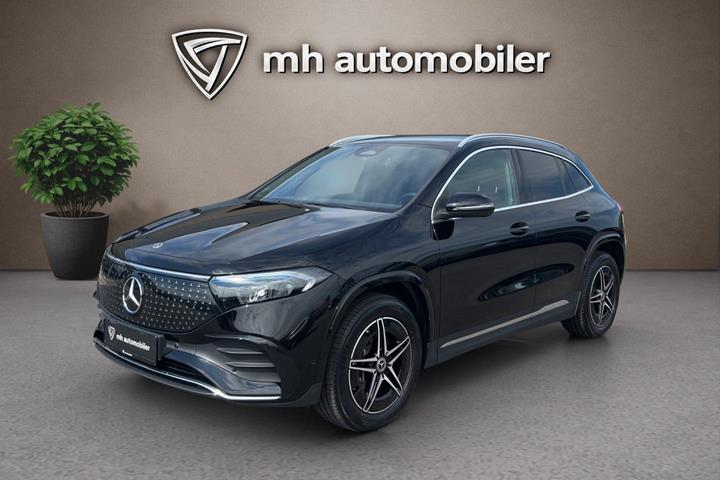 Sort Mercedes EQA250+ fra 2024 set udefra
