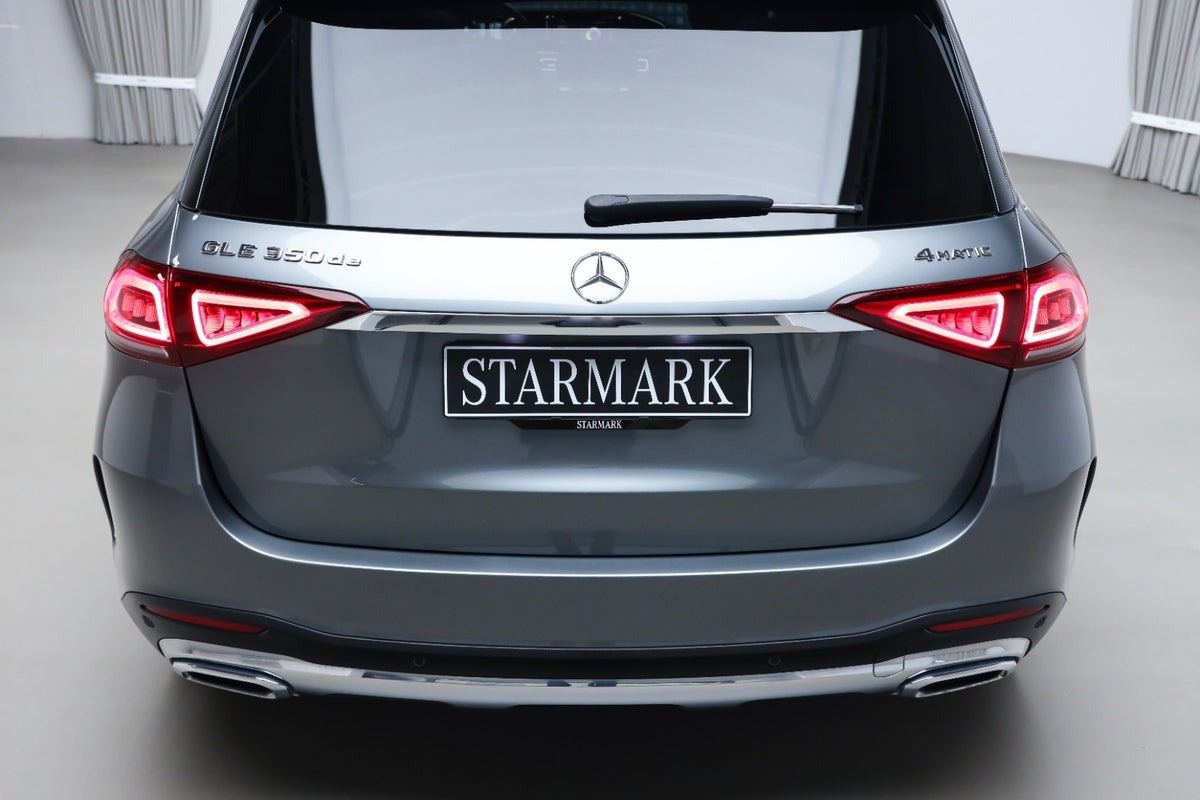 Grå Mercedes GLE350 de fra 2020