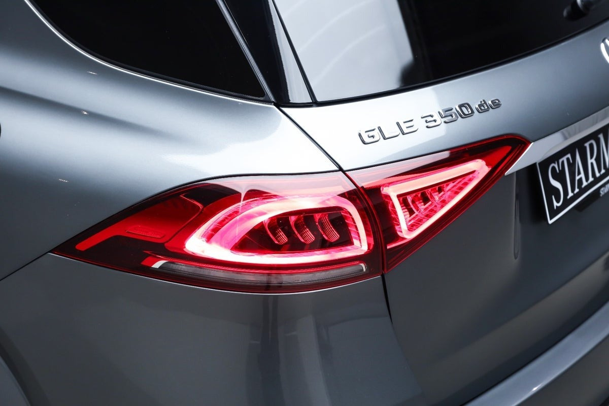 Grå Mercedes GLE350 de fra 2020