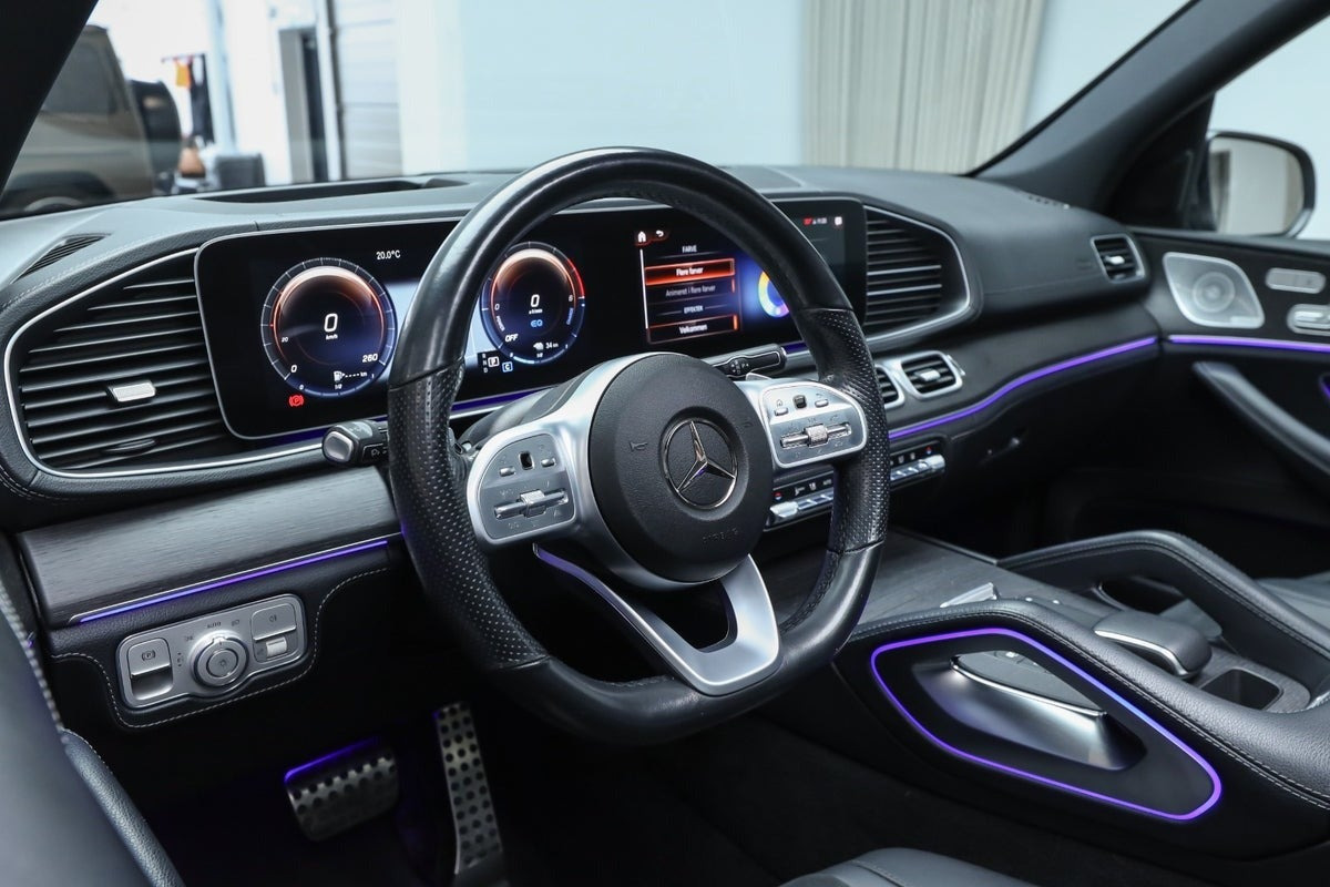 Grå Mercedes GLE350 de fra 2020