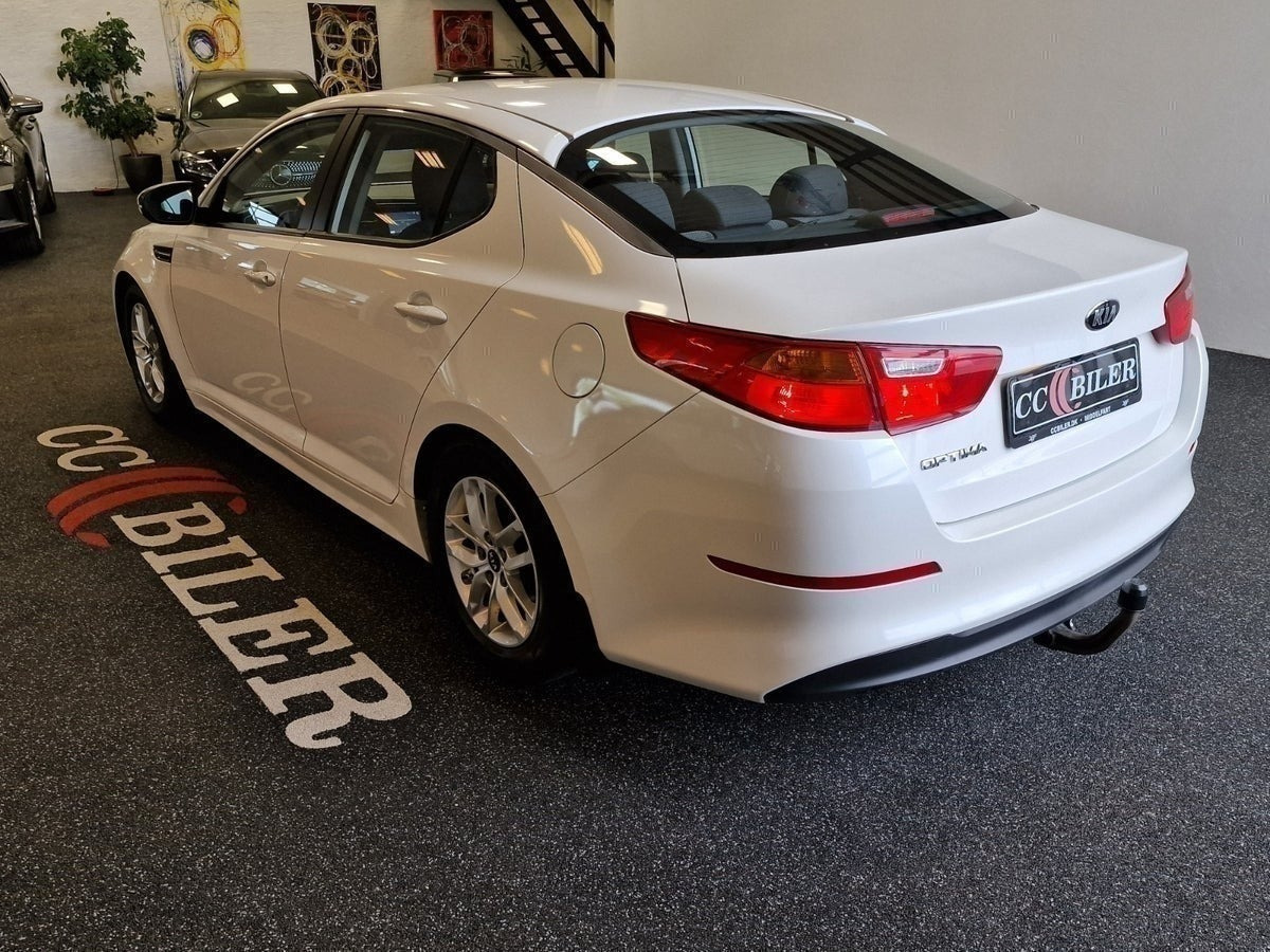 Hvid Kia Optima fra 2014