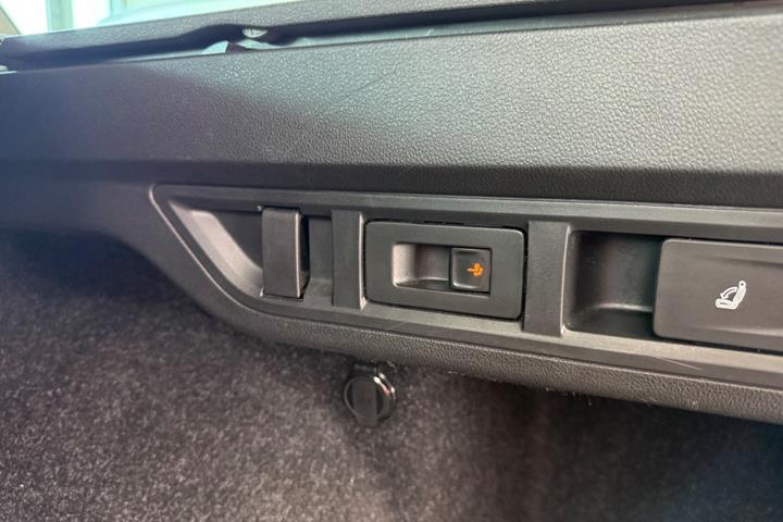 Blå Skoda Octavia fra 2022
