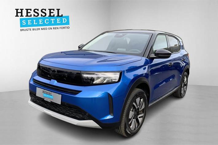Blå Opel Frontera fra 2025 set udefra
