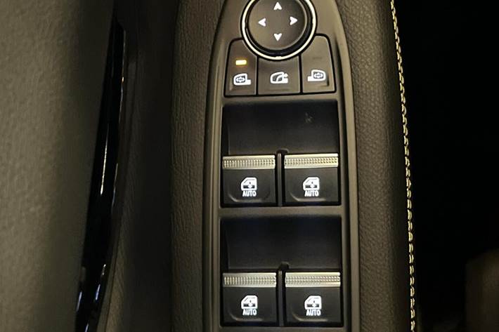 Sort Renault Megane E-Tech fra 2026