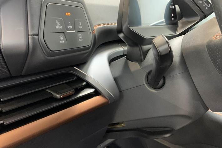 Sølv Cupra Born fra 2023