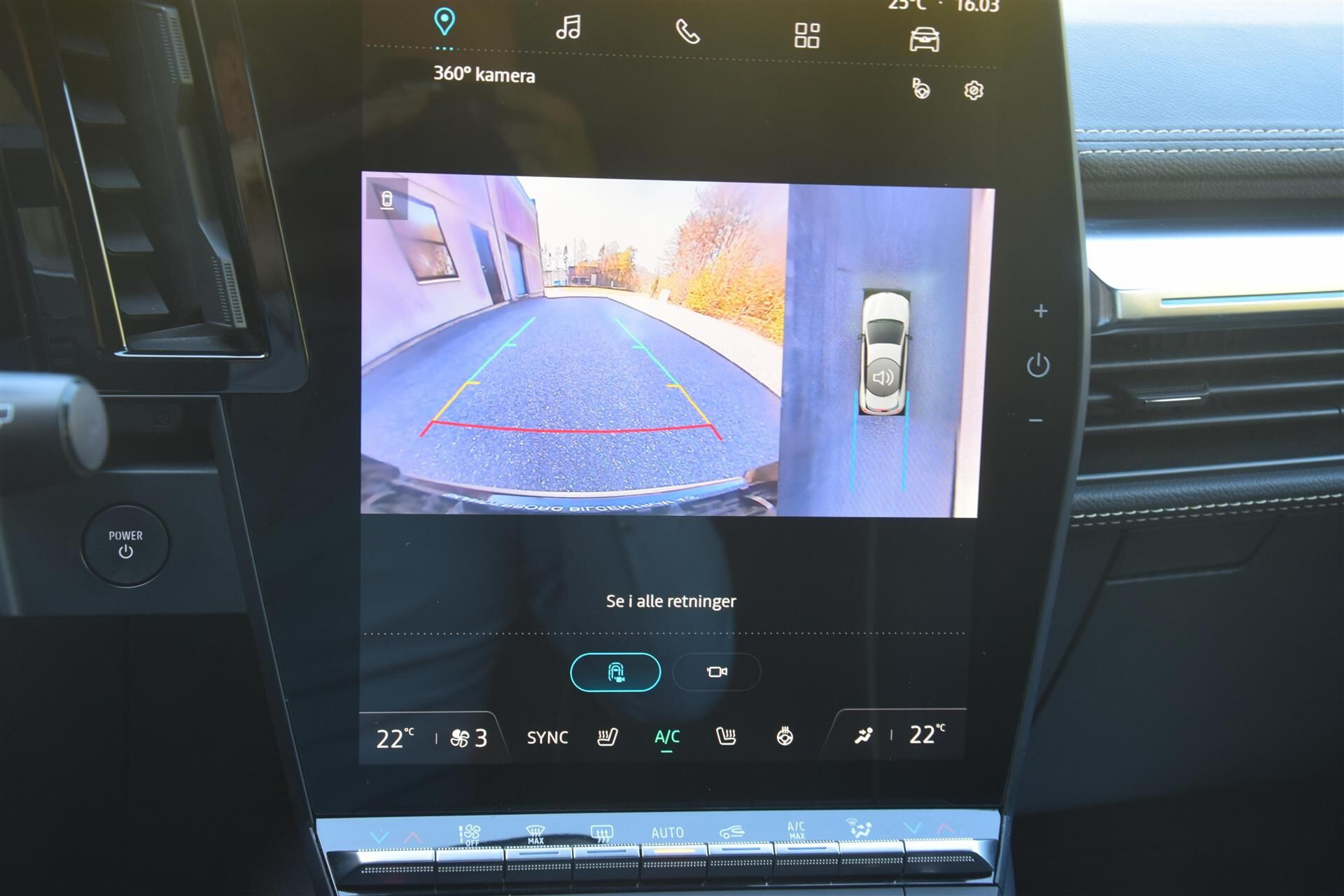 Grå Renault Mégane fra 2024
