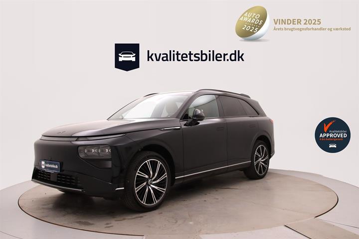 Sort Xpeng G9 fra 2026 set udefra