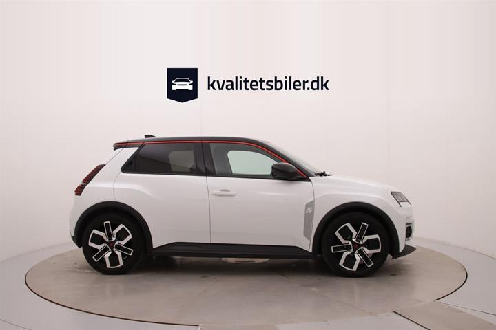 Hvid Renault R5 fra 2025