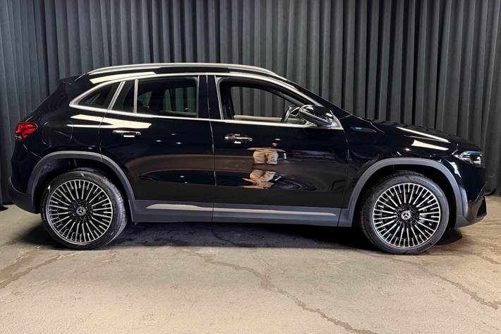 Sort Mercedes EQA 250 fra 2022