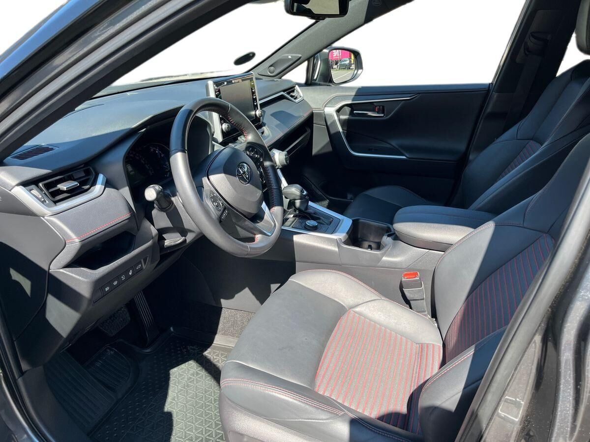 Grå Toyota RAV4 Plug-in fra 2022